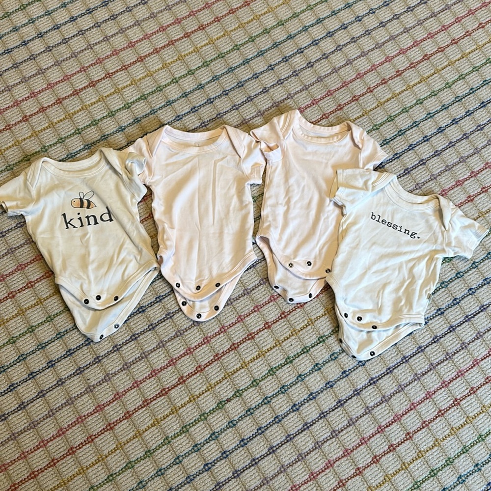 Finn + Emma Organic Onesie bundle!